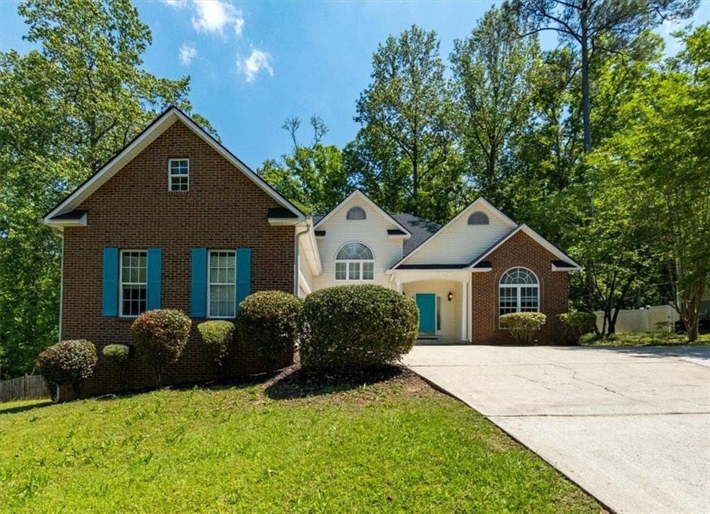 5 bedroom, 3 bathroom single family residence sold at 218 NORTHRIDGE Drive, Macon, GA 31220