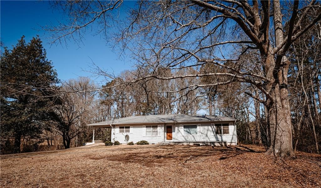2 bedroom, 1 bathroom single family residence sold at 30 E Side Drive, Tallapoosa, GA 30176