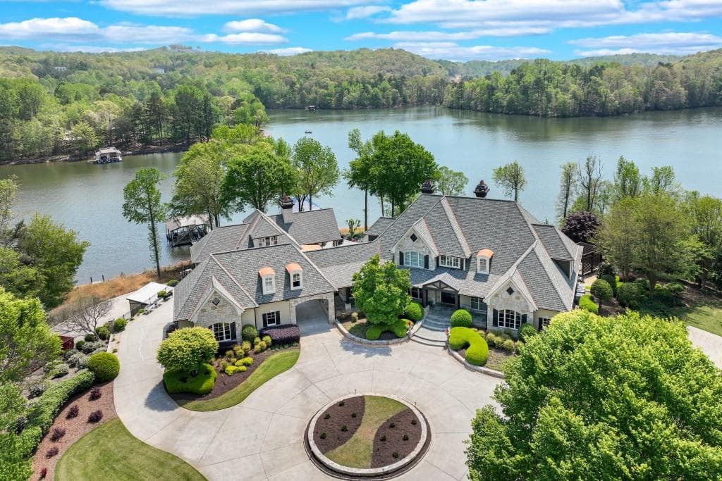 7 bedroom, 10 bathroom single family residence sold at 0 Mount Vernon Road, Gainesville, GA 30506