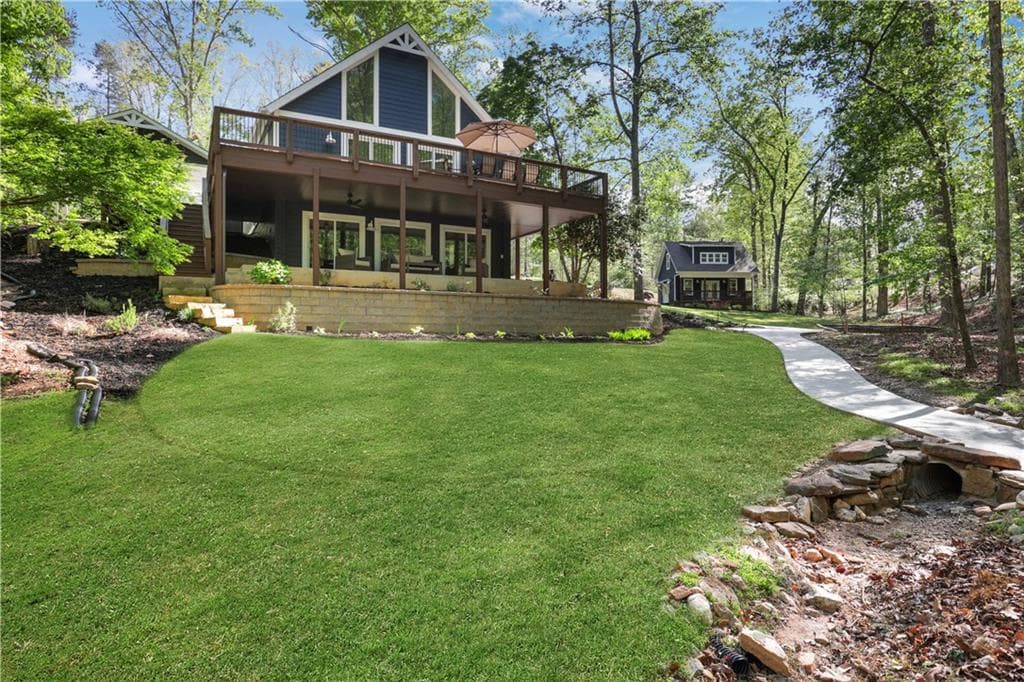 4 bedroom, 4 bathroom single family residence sold at 8835 Lakeside Way, Gainesville, GA 30506