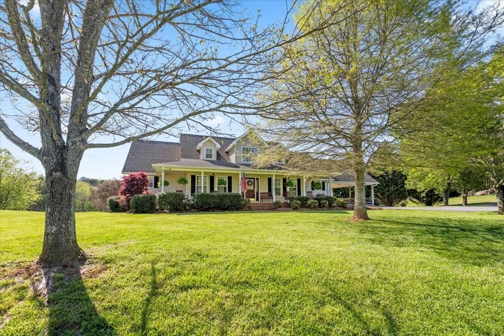 4 bedroom, 3 bathroom single family residence sold at 812 Lickskillet Road, Epworth, GA 30541