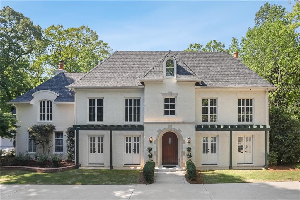 5 bedroom, 5 bathroom single family residence sold at 1658 Mount Paran Road, Atlanta, GA 30327