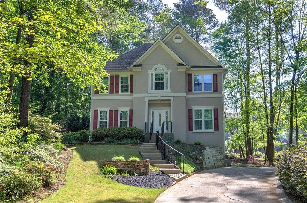 4 bedroom, 3 bathroom single family residence sold at 3945 Lorien Way, Kennesaw, GA 30152