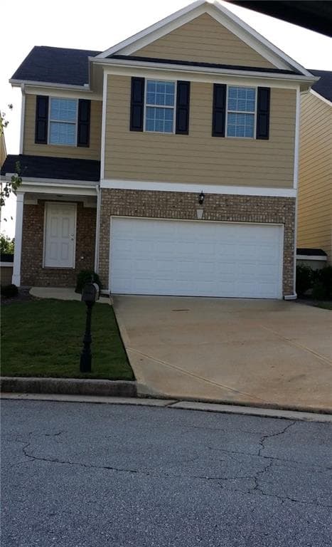 4 bedroom, 3 bathroom townhouse sold at 6389 Shadow Square, Lithonia, GA 30058