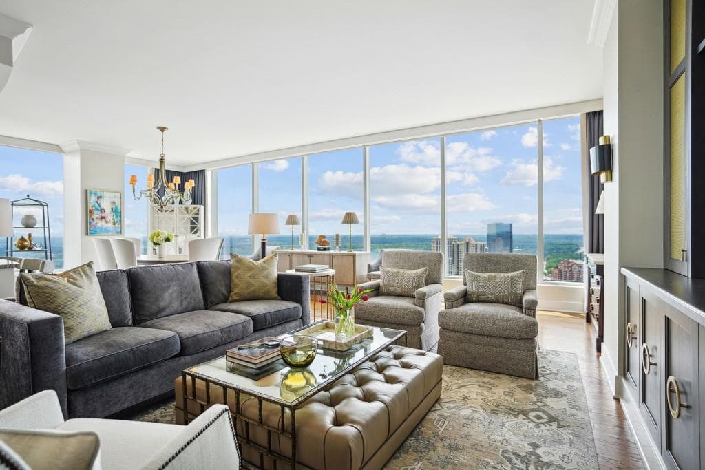 2 bedroom, 3 bathroom, 2,214 sq ft condominium sold at 3630 Peachtree Road 2304, Atlanta, GA 30326