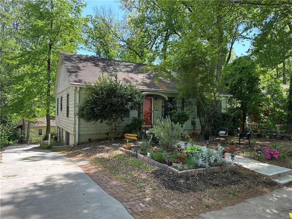 quadruplex sold at 1783 Ridgewood Drive, Atlanta, GA 30307