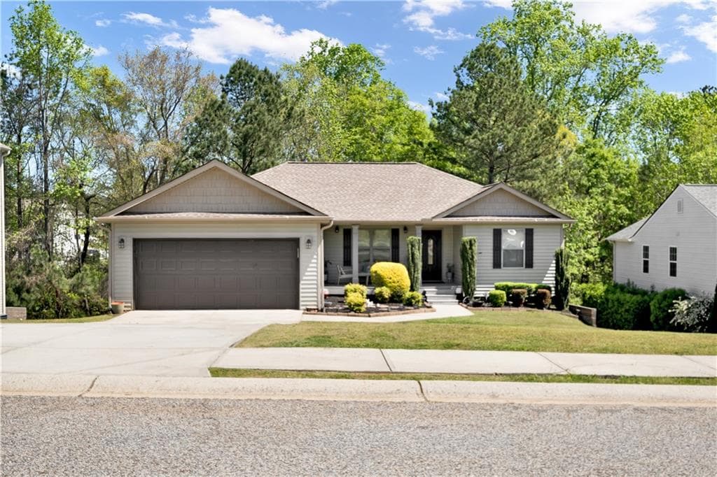 5 bedroom, 3 bathroom single family residence sold at 1751 Miller Springs Drive, Bethlehem, GA 30620