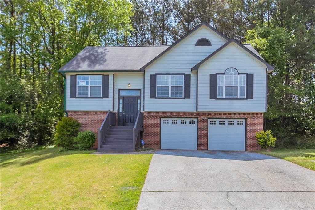4 bedroom, 3 bathroom single family residence sold at 1202 W Briar Gate Court, Riverdale, GA 30296