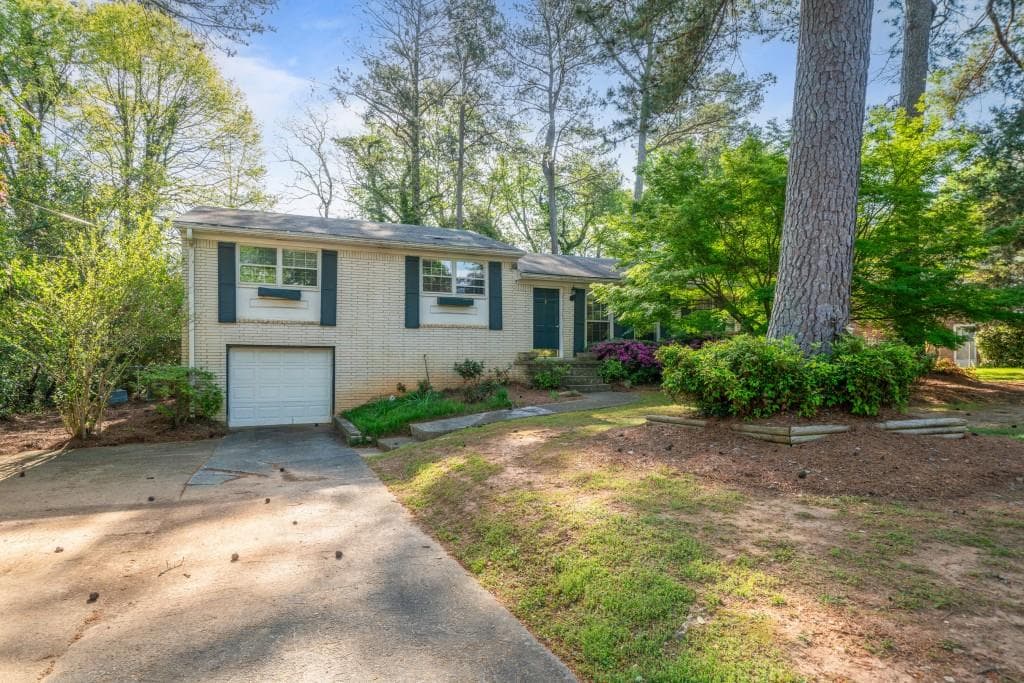 3 bedroom, 2 bathroom single family residence sold at 723 Monticello Way, Marietta, GA 30067