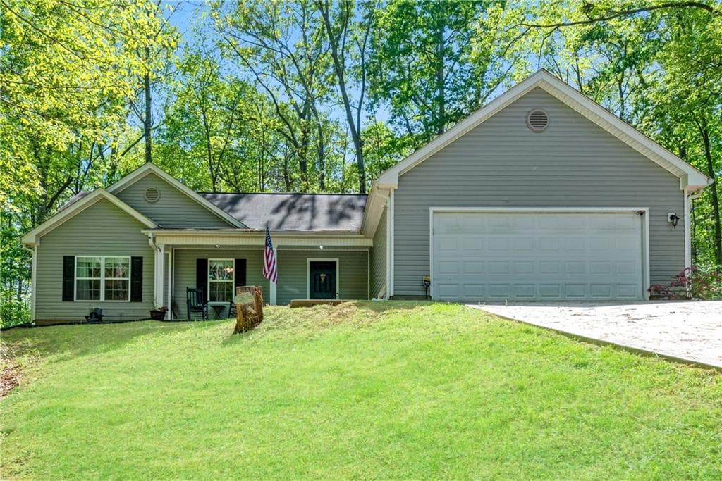 3 bedroom, 2 bathroom, 1,854 sq ft single family residence sold at 12 Mulberry Road, Winder, GA 30680
