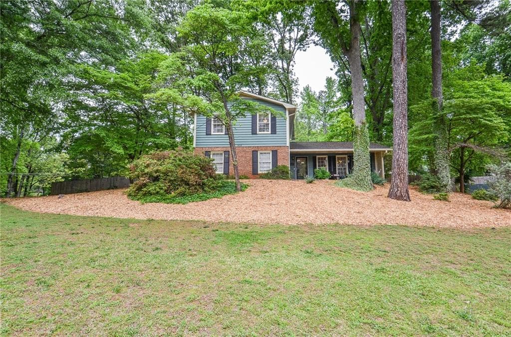 3 bedroom, 2 bathroom single family residence sold at 1438 Ridgeland Court, Lilburn, GA 30047
