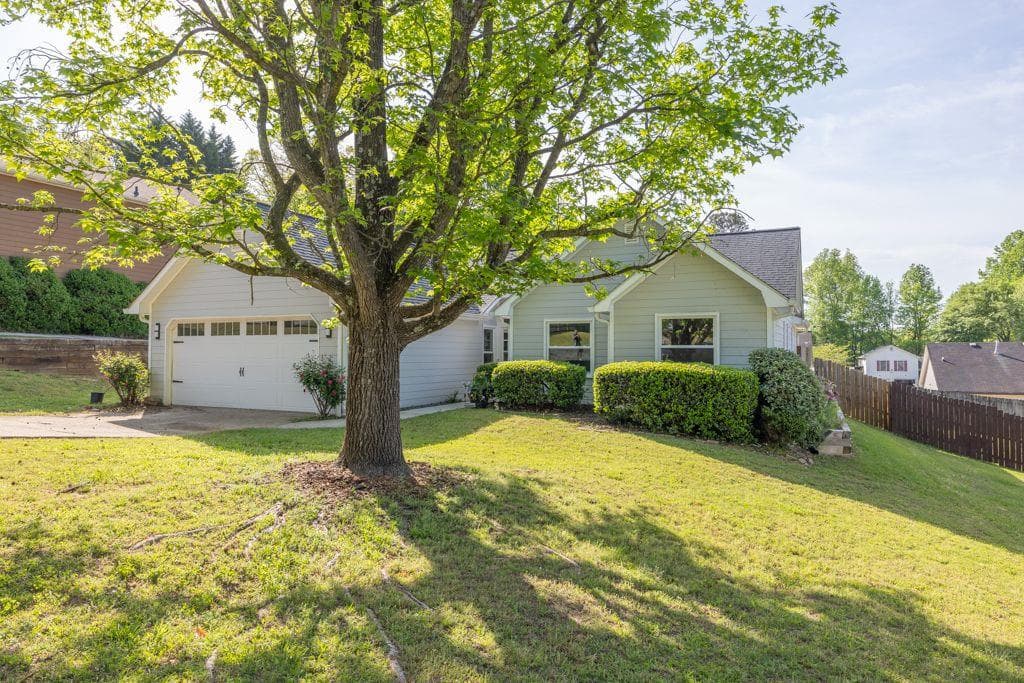 3 bedroom, 2 bathroom single family residence sold at 635 HICKORY NOBB, Sugar Hill, GA 30518