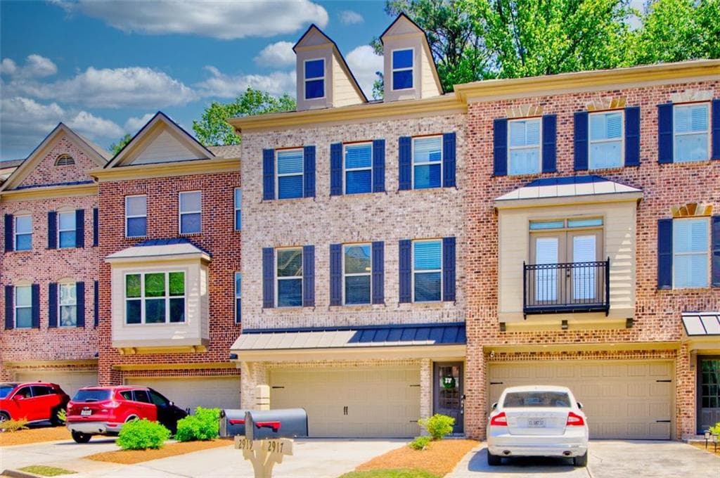 3 bedroom, 4 bathroom townhouse sold at 2919 CAMPLAY Drive, Suwanee, GA 30024