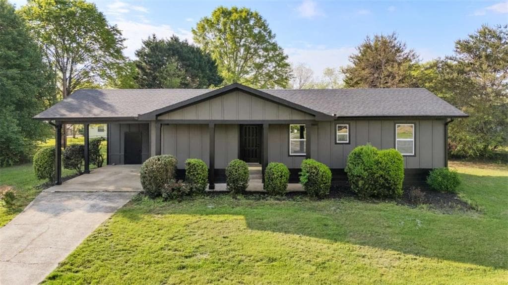 3 bedroom, 2 bathroom single family residence sold at 5614 Cleveland Highway, Clermont, GA 30527