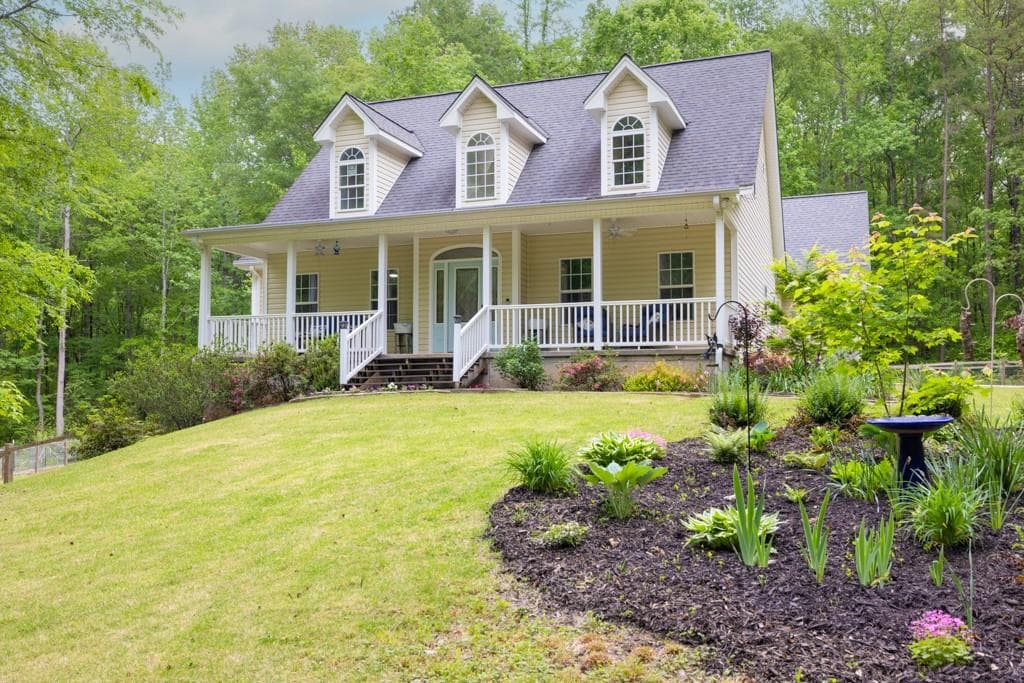 1290 Hoods Mill Road, Commerce, GA 30529 — most recent listing photo