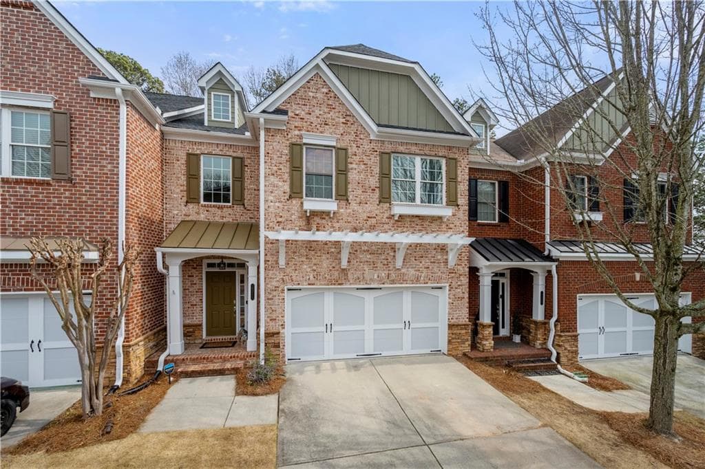 4 bedroom, 4 bathroom townhouse sold at 3371 Kiveton Court, Peachtree Corners, GA 30092