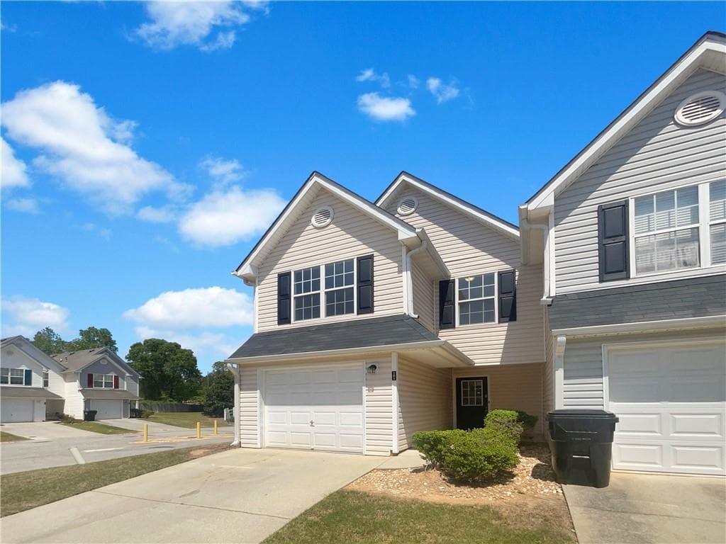 2 bedroom, 3 bathroom townhouse sold at 201 Gallant Lane 25, Mableton, GA 30126