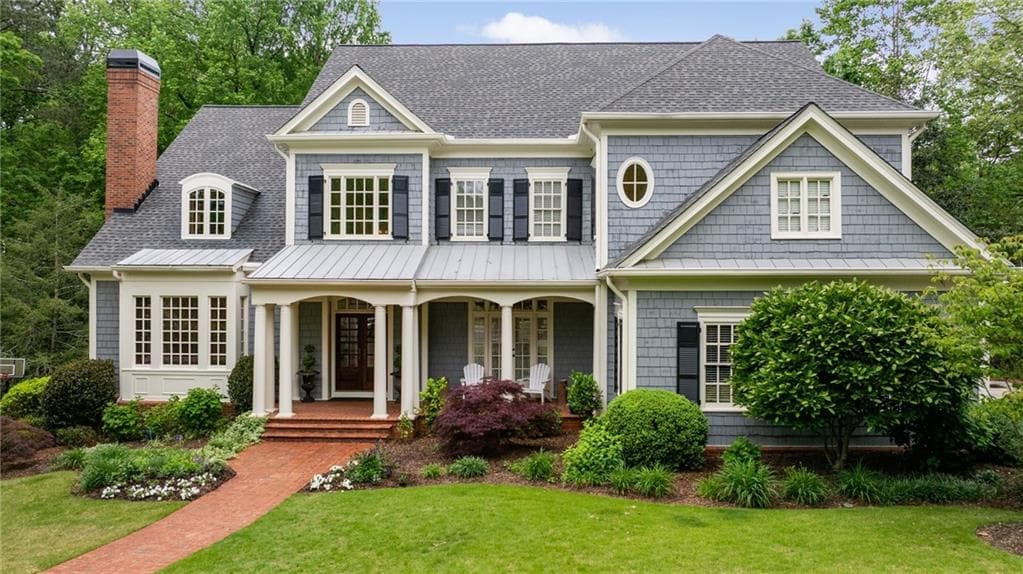 6 bedroom, 7 bathroom, 6,800 sq ft single family residence sold at 492 Conway Manor Drive, Atlanta, GA 30327