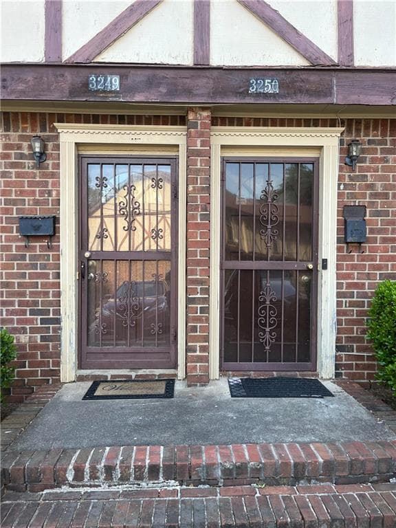 2 bedroom, 2 bathroom condominium sold at 3250 Abbeywood Drive, Decatur, GA 30034