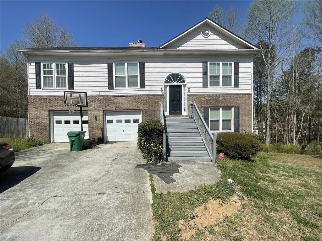 3 bedroom, 3 bathroom single family residence sold at 2490 Riverwood Spring, Ellenwood, GA 30294