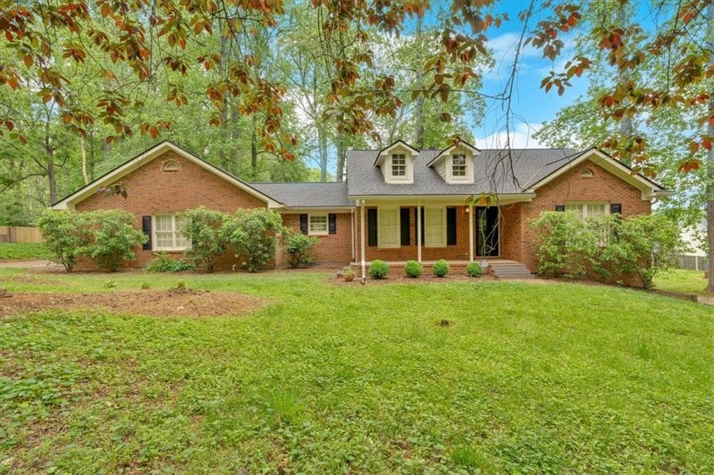 4 bedroom, 4 bathroom single family residence sold at 151 Mark Lane, Smyrna, GA 30082