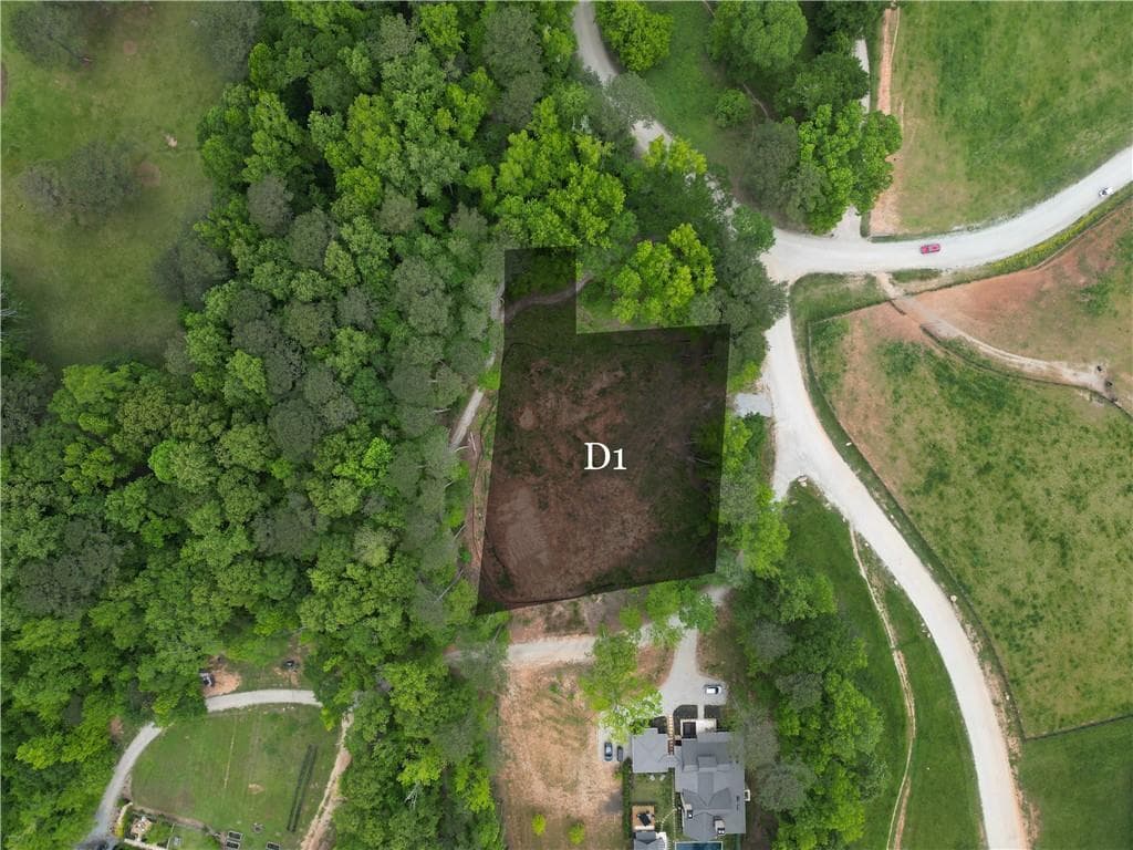 other sold at 10 Prom Field Road, Chattahoochee Hills, GA 30268