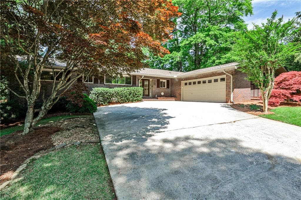 4 bedroom, 2 bathroom single family residence sold at 1280 Berkeley Road, Avondale Estates, GA 30002