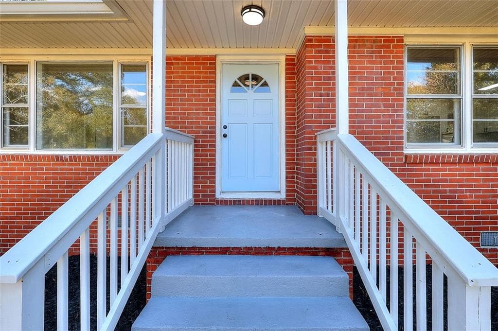 3 bedroom, 2 bathroom single family residence sold at 4551 Salem Road, Covington, GA 30016