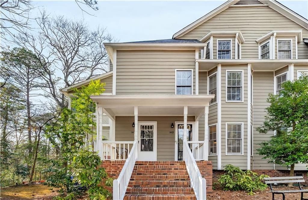 1409 Oakridge Circle, Decatur, GA 30033 — most recent listing photo