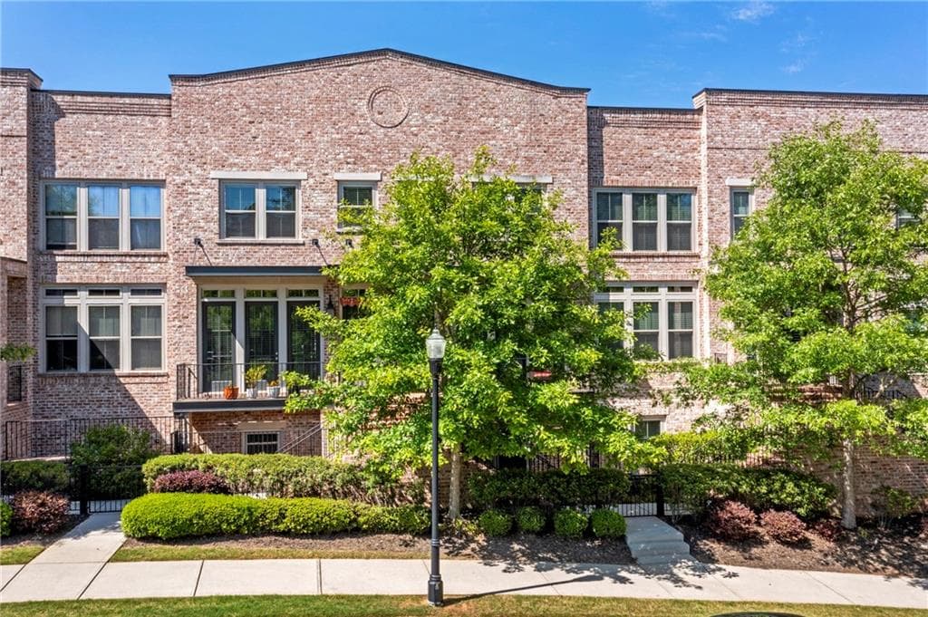 3 bedroom, 4 bathroom townhouse sold at 57 WESTON Drive 13, Atlanta, GA 30328