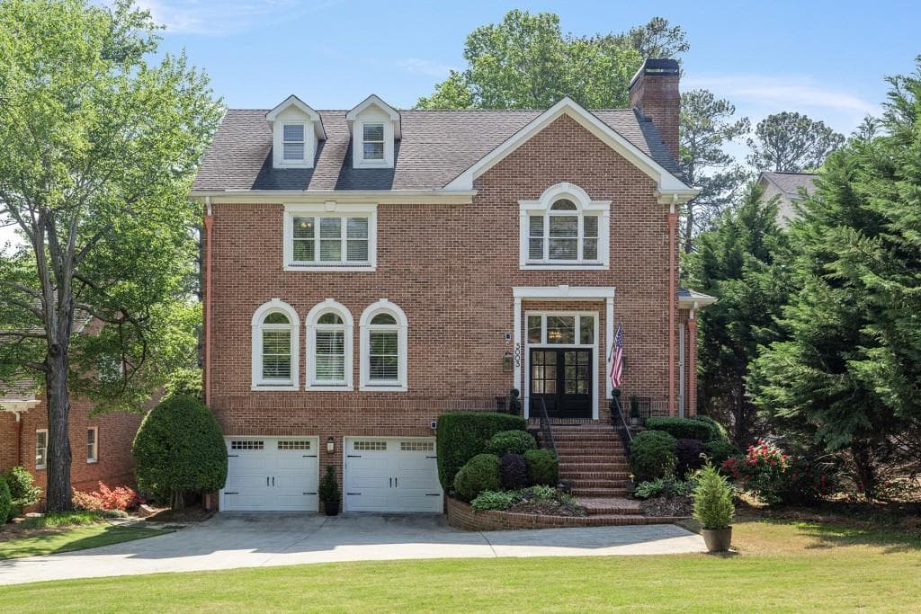 5 bedroom, 5 bathroom single family residence sold at 3003 W Roxboro Road, Atlanta, GA 30324
