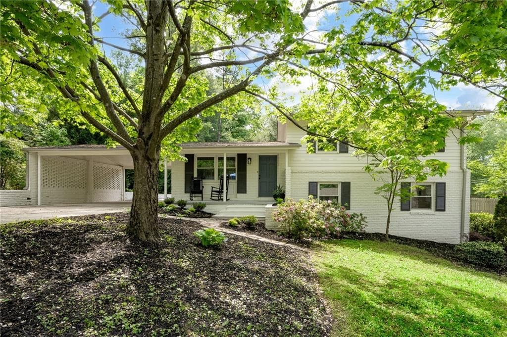 4 bedroom, 2 bathroom single family residence sold at 3383 Campbell Road, Smyrna, GA 30080