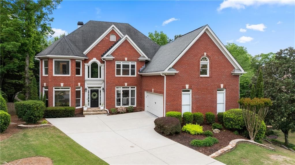 6 bedroom, 6 bathroom single family residence sold at 4014 Yarrow Bluff, Peachtree Corners, GA 30092