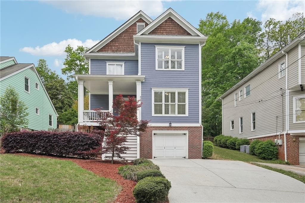 4 bedroom, 3 bathroom single family residence sold at 424 Melrose Avenue, Decatur, GA 30030