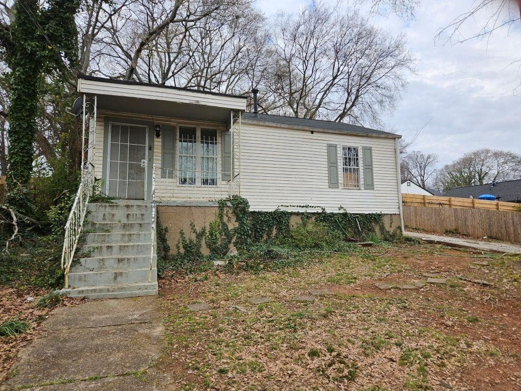 3 bedroom, 2 bathroom single family residence sold at 1651 Aiken Street, Atlanta, GA 30315
