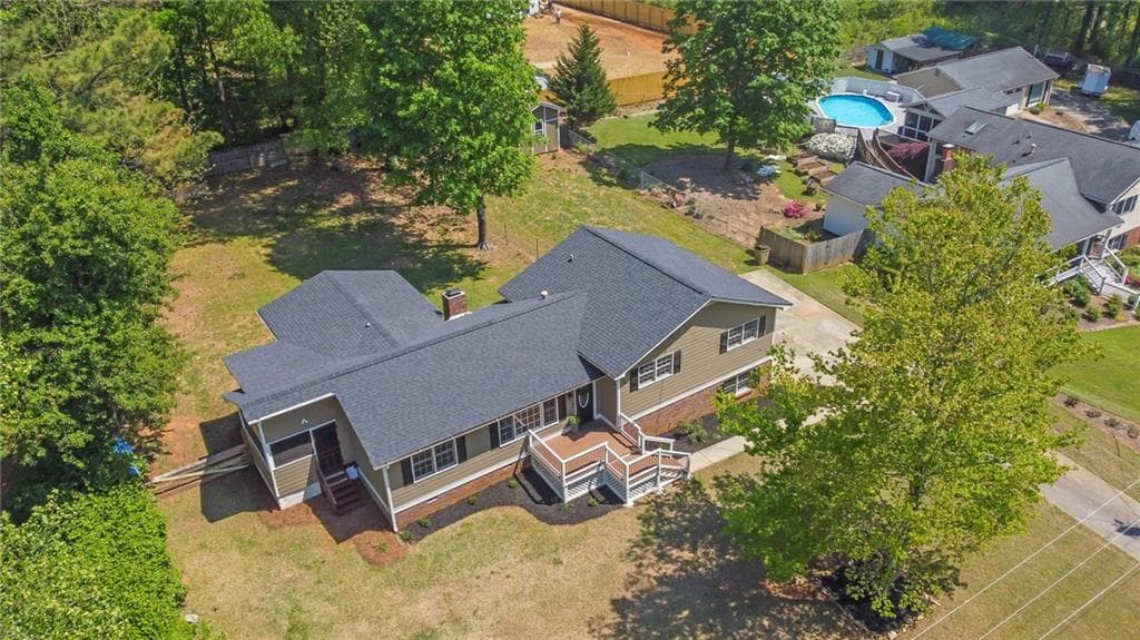 6470 Windsor Drive, Acworth, GA 30102 — most recent listing photo