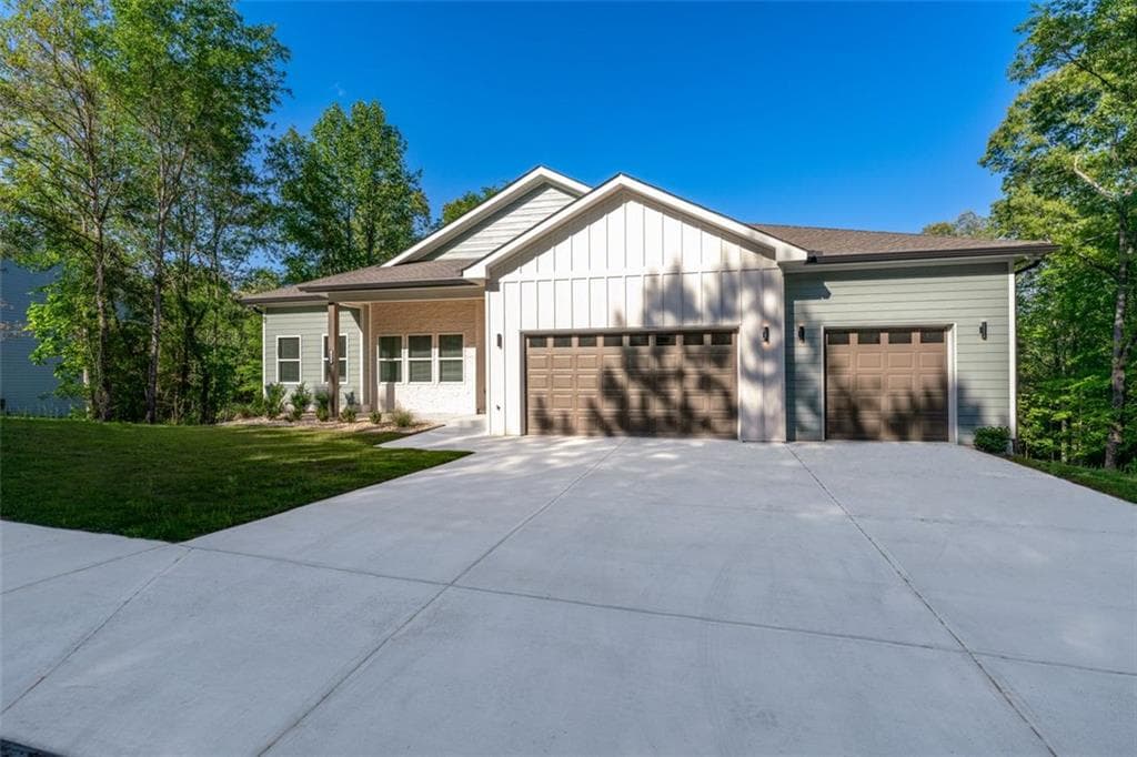 2521 Aniki Bee Drive, Monroe, GA 30656 — most recent listing photo