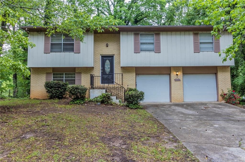 5802 Oakleaf Drive, Stone Mountain, GA 30087 — most recent listing photo