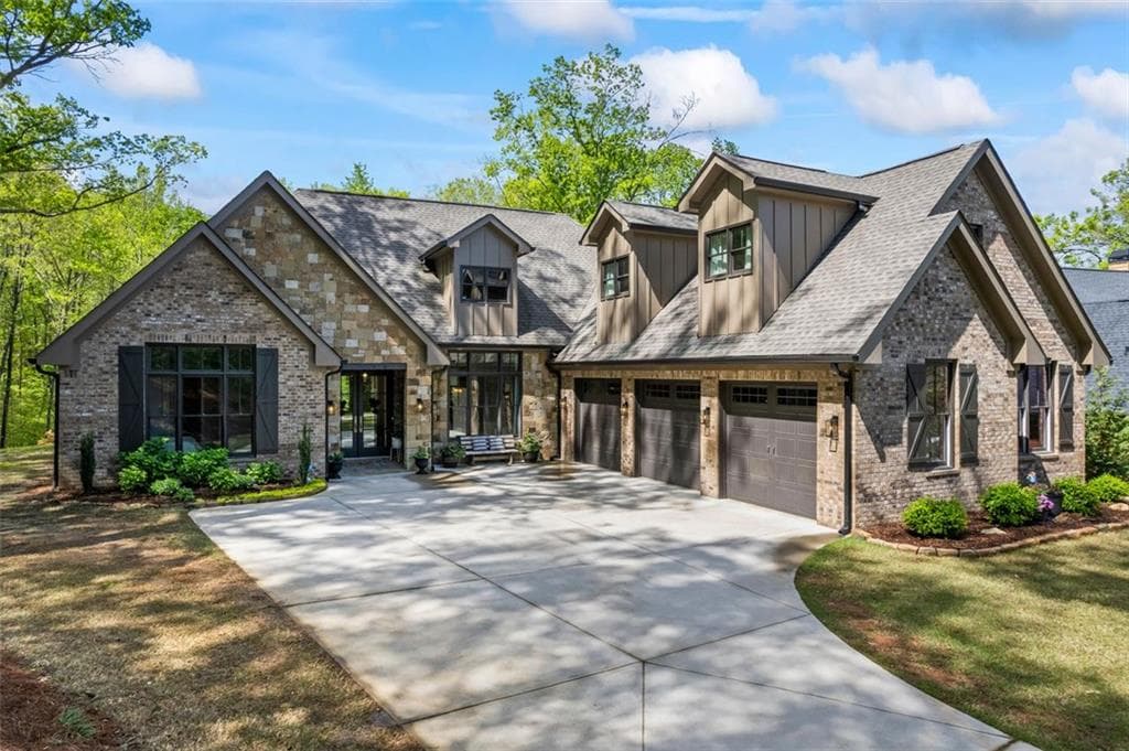 4 bedroom, 5 bathroom single family residence sold at 1188 WOODTRACE Lane, Auburn, GA 30011
