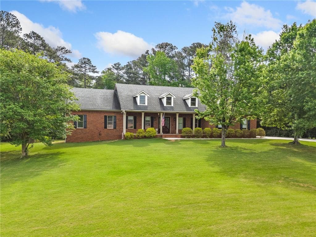5 bedroom, 5 bathroom single family residence sold at 145 Havenbrooke Court, Fayetteville, GA 30214