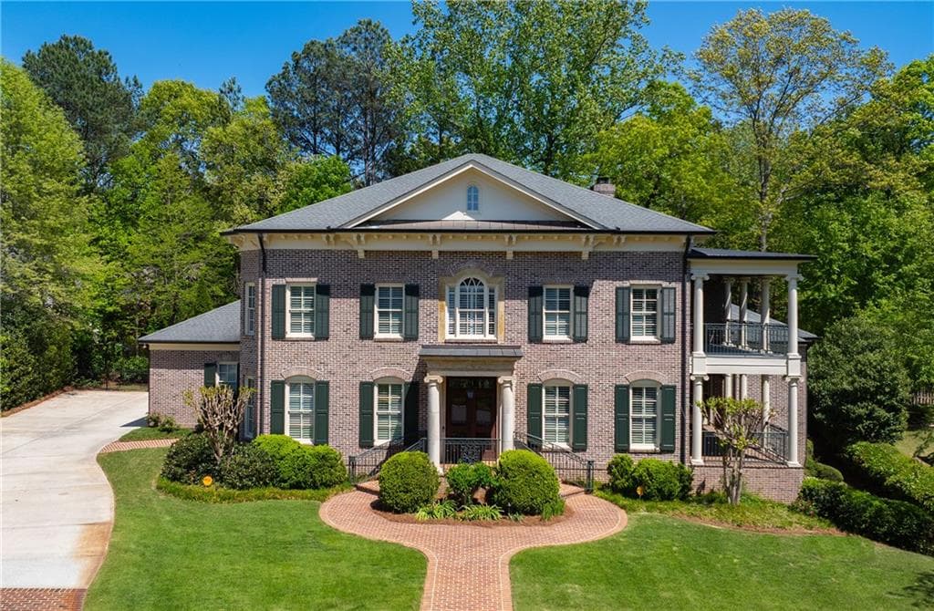6 bedroom, 9 bathroom single family residence sold at 385 Laurel Chase Court, Atlanta, GA 30327