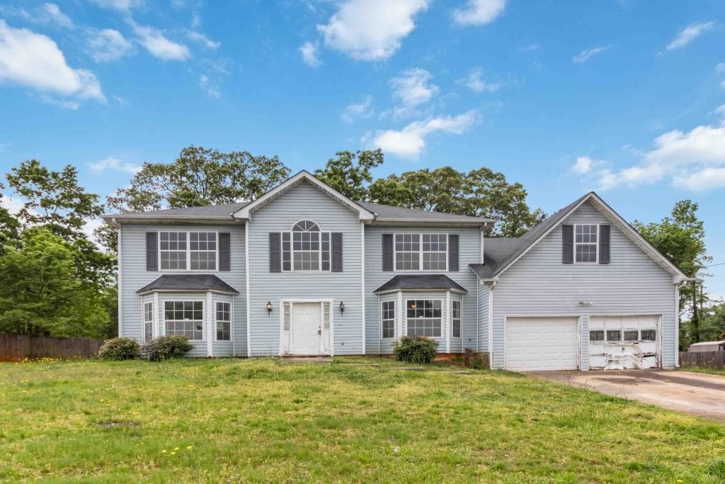 3 bedroom, 3 bathroom single family residence sold at 4129 Flakes Mill Manor Lane, Ellenwood, GA 30294