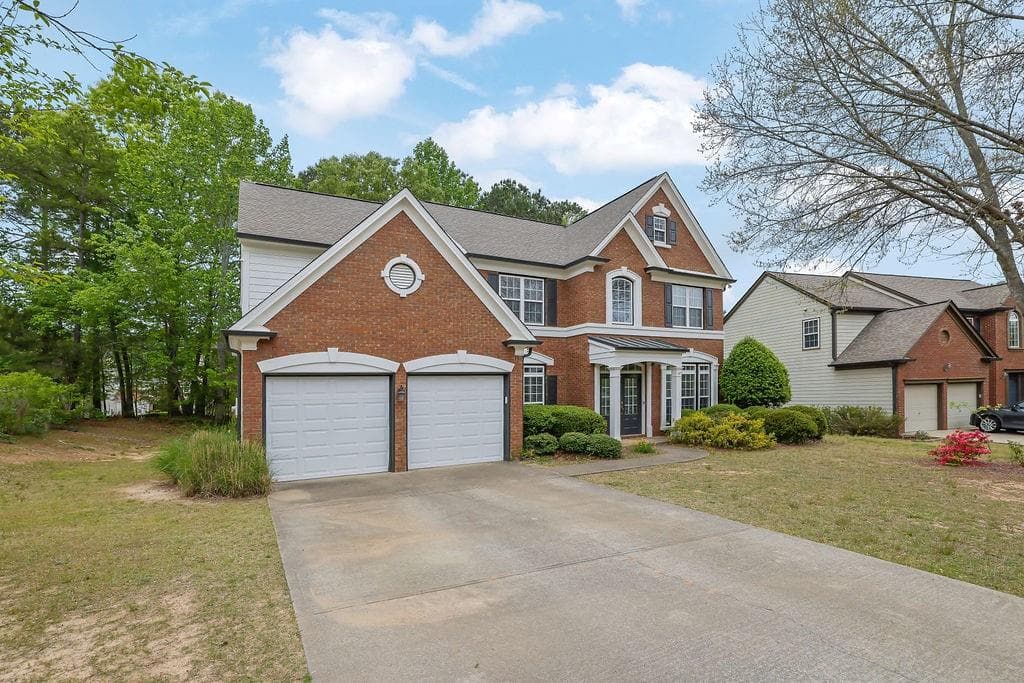 4 bedroom, 3 bathroom single family residence sold at 5155 Amberden Hall Drive, Suwanee, GA 30024