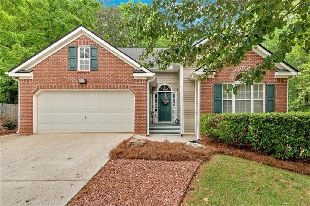 4 bedroom, 3 bathroom single family residence sold at 113 N Beckman Court, Dallas, GA 30132