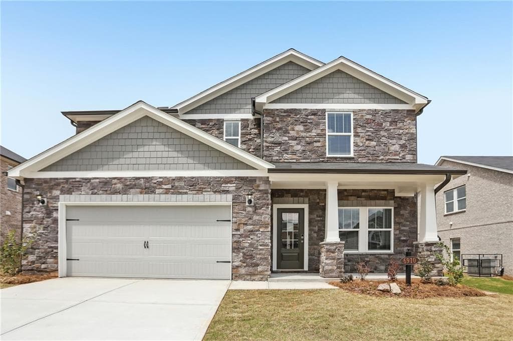 4 bedroom, 3 bathroom single family residence sold at 6910 Winchester Place, Fairburn, GA 30213