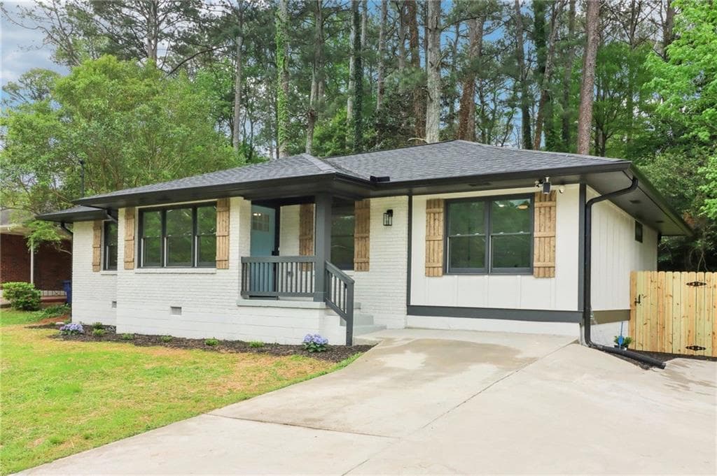 3 bedroom, 2 bathroom single family residence sold at 117 Hillsdale Drive, Atlanta, GA 30315