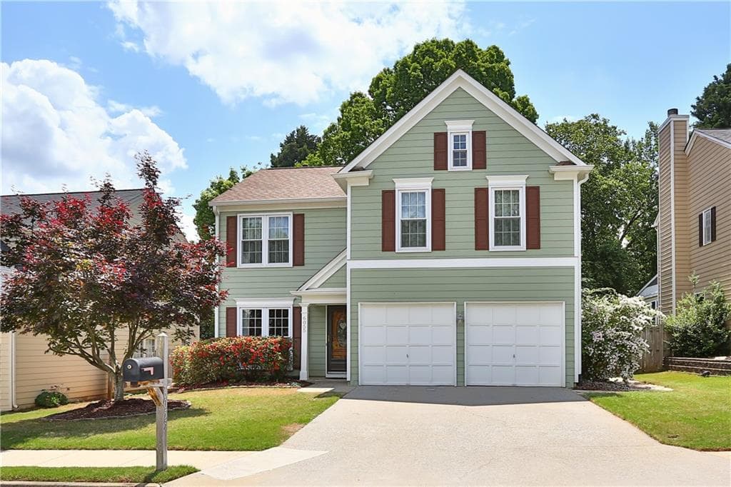 3 bedroom, 3 bathroom single family residence sold at 6055 Pattingham Drive, Roswell, GA 30075
