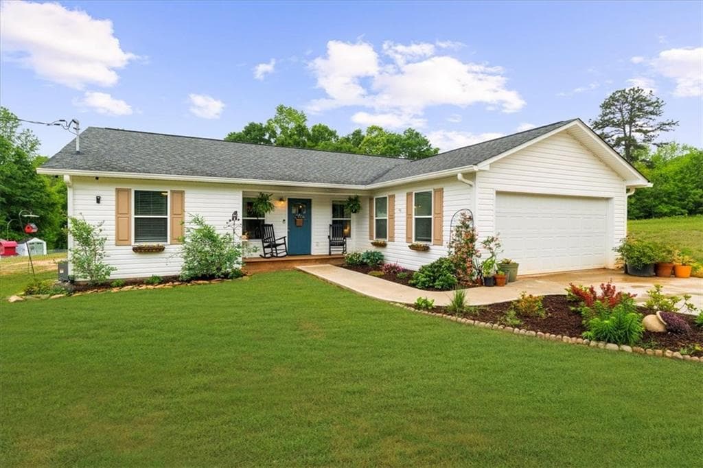 3 bedroom, 2 bathroom single family residence sold at 1012 Cawthon Road, Toccoa, GA 30577