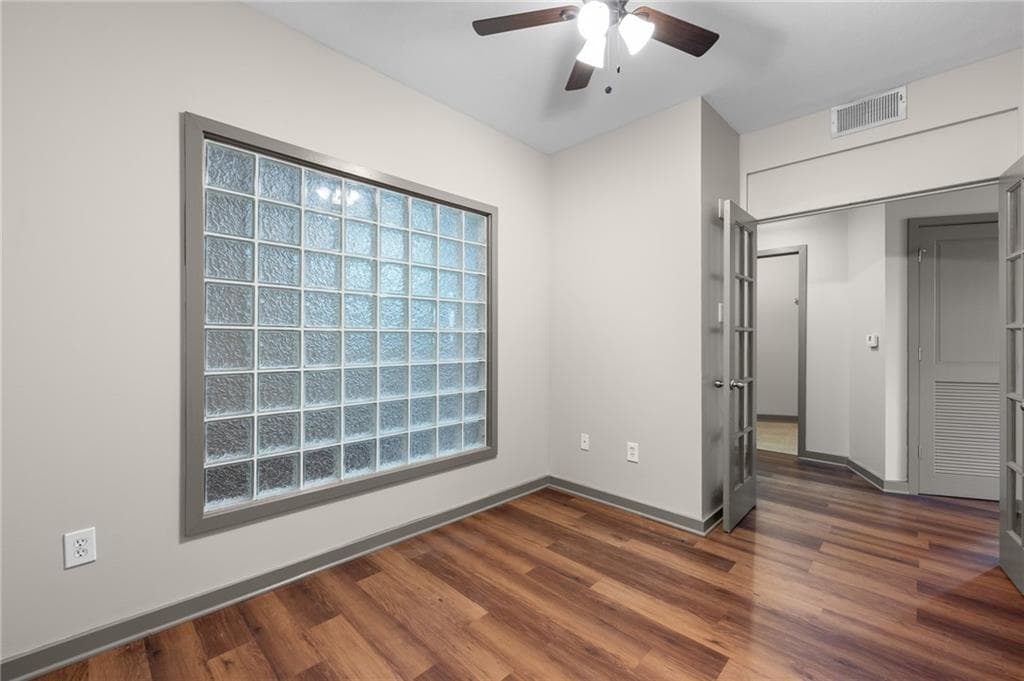 1 bedroom, 1 bathroom, 978 sq ft condominium for sale at 390 17th Street 5008, Atlanta, GA 30363 — photo 3
