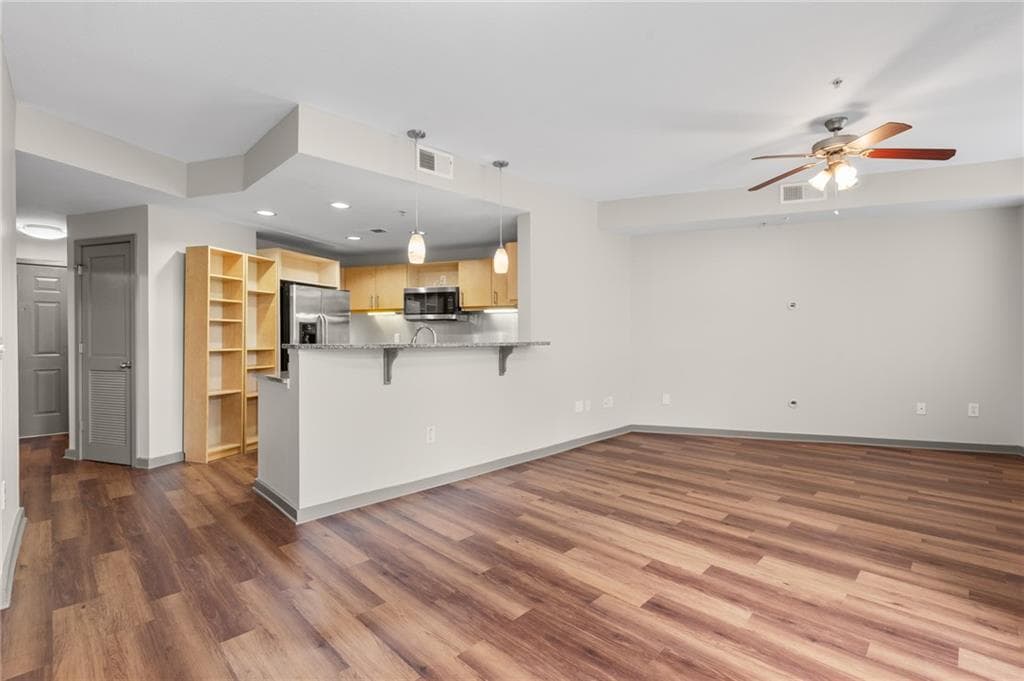 1 bedroom, 1 bathroom, 978 sq ft condominium for sale at 390 17th Street 5008, Atlanta, GA 30363 — photo 8